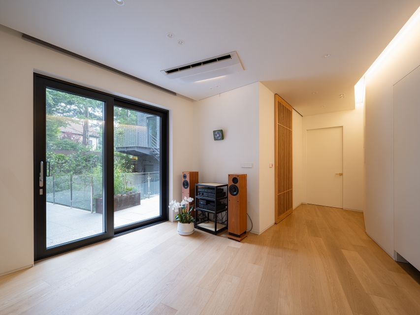 MERAKI / Gwacheon-dong Multi-household House