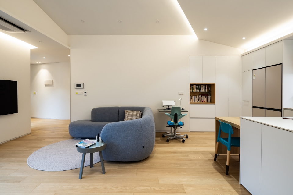 MERAKI / Gwacheon-dong Multi-household House