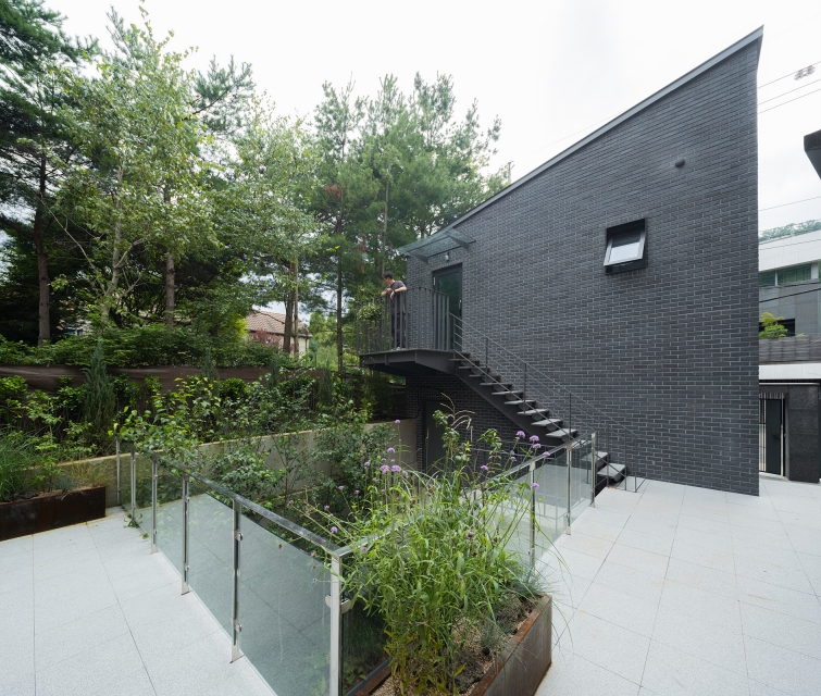 MERAKI / Gwacheon-dong Multi-household House