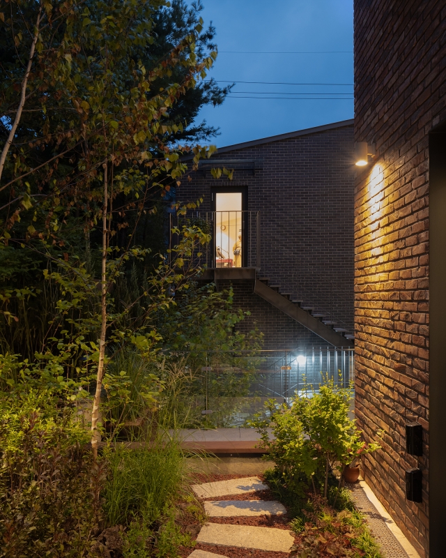MERAKI / Gwacheon-dong Multi-household House