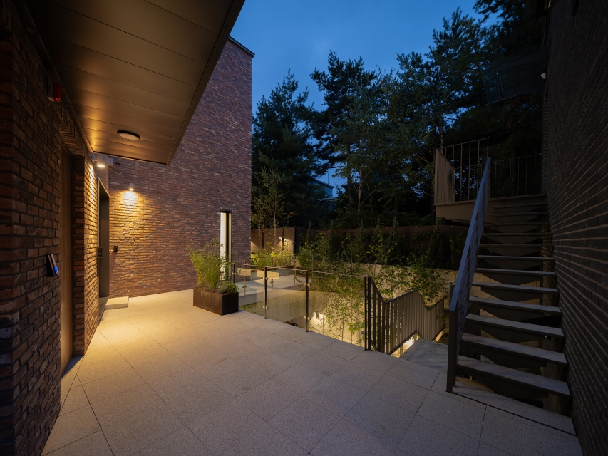 MERAKI / Gwacheon-dong Multi-household House